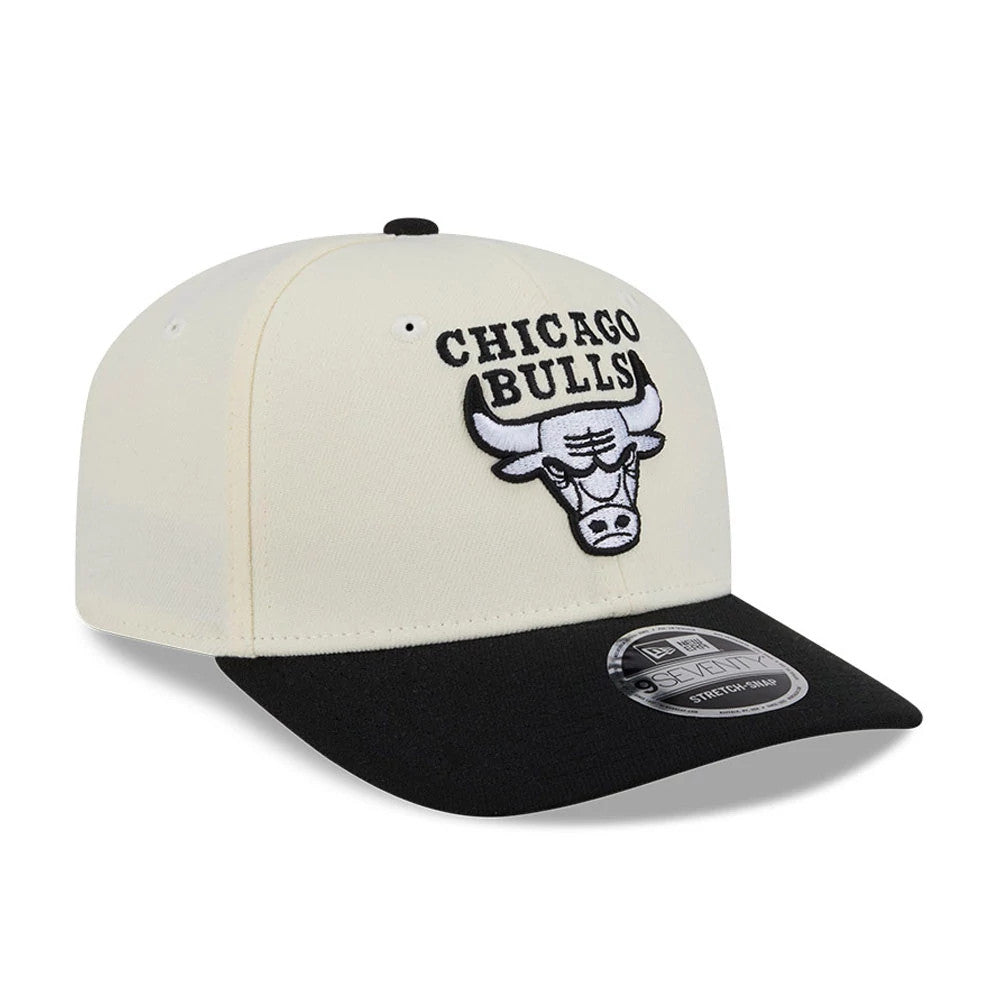Pictured is this NBA 2 Tone Chicago Bulls 9SEVENTY Stretch Snap cap in cream & black. 4