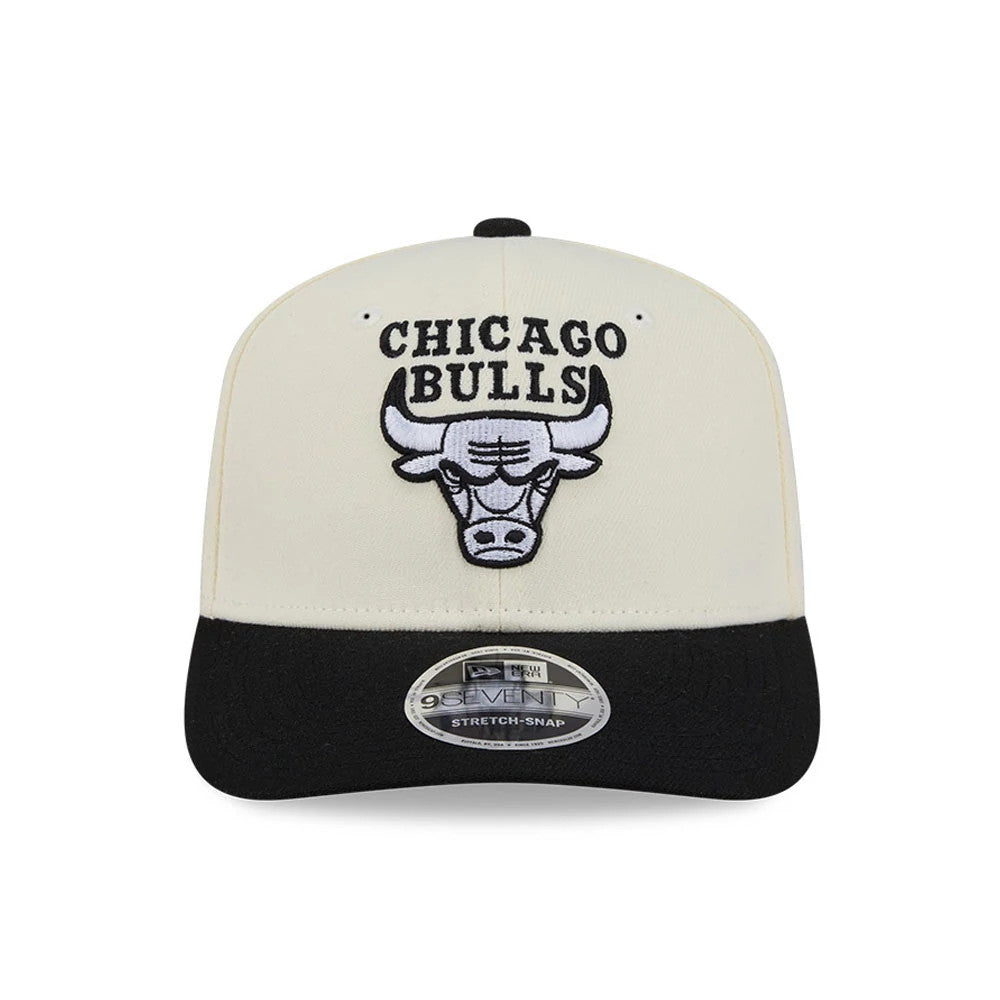 Pictured is this NBA 2 Tone Chicago Bulls 9SEVENTY Stretch Snap cap in cream & black. 3