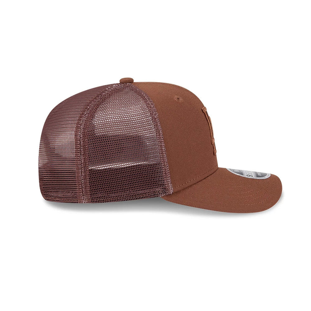 Pictured is this MLB Tiramisu LA Dodgers 9SEVENTY Stretch Snap cap in dark brown. 6