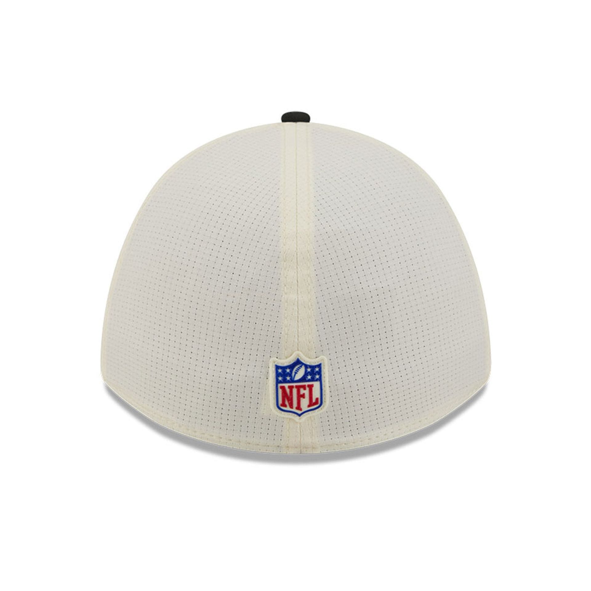 Pictured is this NFL Training 2026 Las Vegas Raiders 39THIRTY M-Crown Stretch Fit cap in white. 4