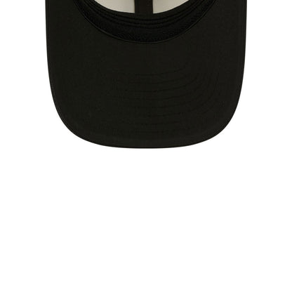 Pictured is this NFL Training 2026 Las Vegas Raiders 39THIRTY M-Crown Stretch Fit cap in white. 7