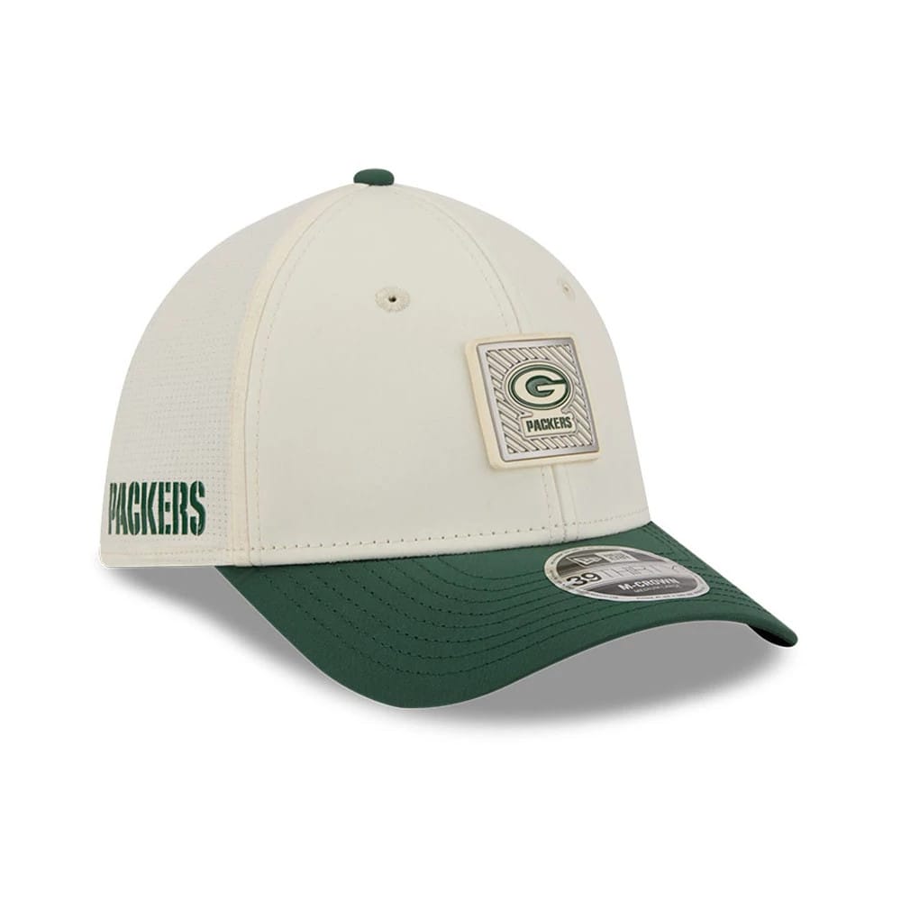 Pictured is this NFL Training 2026 Green Bay Packers 39THIRTY M-Crown Stretch Fit cap in white. 1