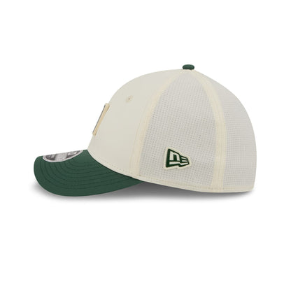 Pictured is this NFL Training 2026 Green Bay Packers 39THIRTY M-Crown Stretch Fit cap in white. 6
