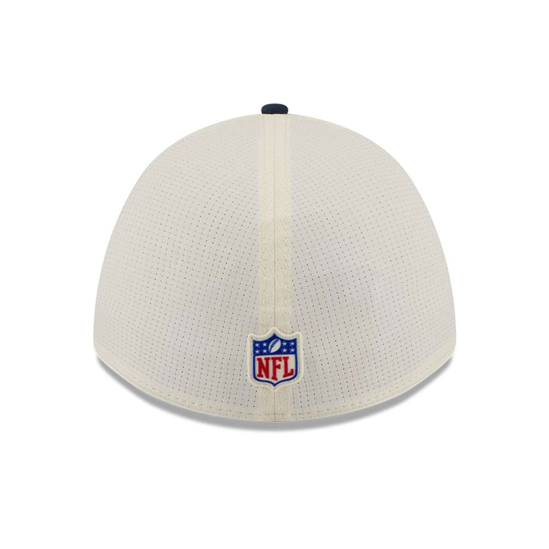 Pictured is this NFL Training 2026 Dallas Cowboys 39THIRTY M-Crown Stretch Fit cap in white. 6