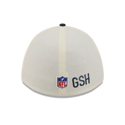 Pictured is this NFL Training 2026 Chicago Bears 39THIRTY M-Crown Stretch Fit cap in white. 6