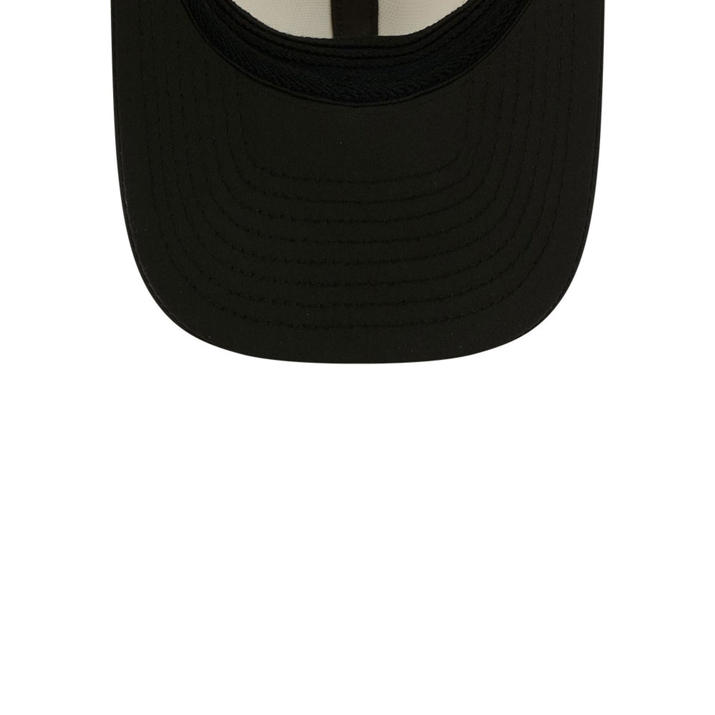 Pictured is this NFL Training 2026 Cincinnati Bengals 39THIRTY M-Crown Stretch Fit cap in white. 7