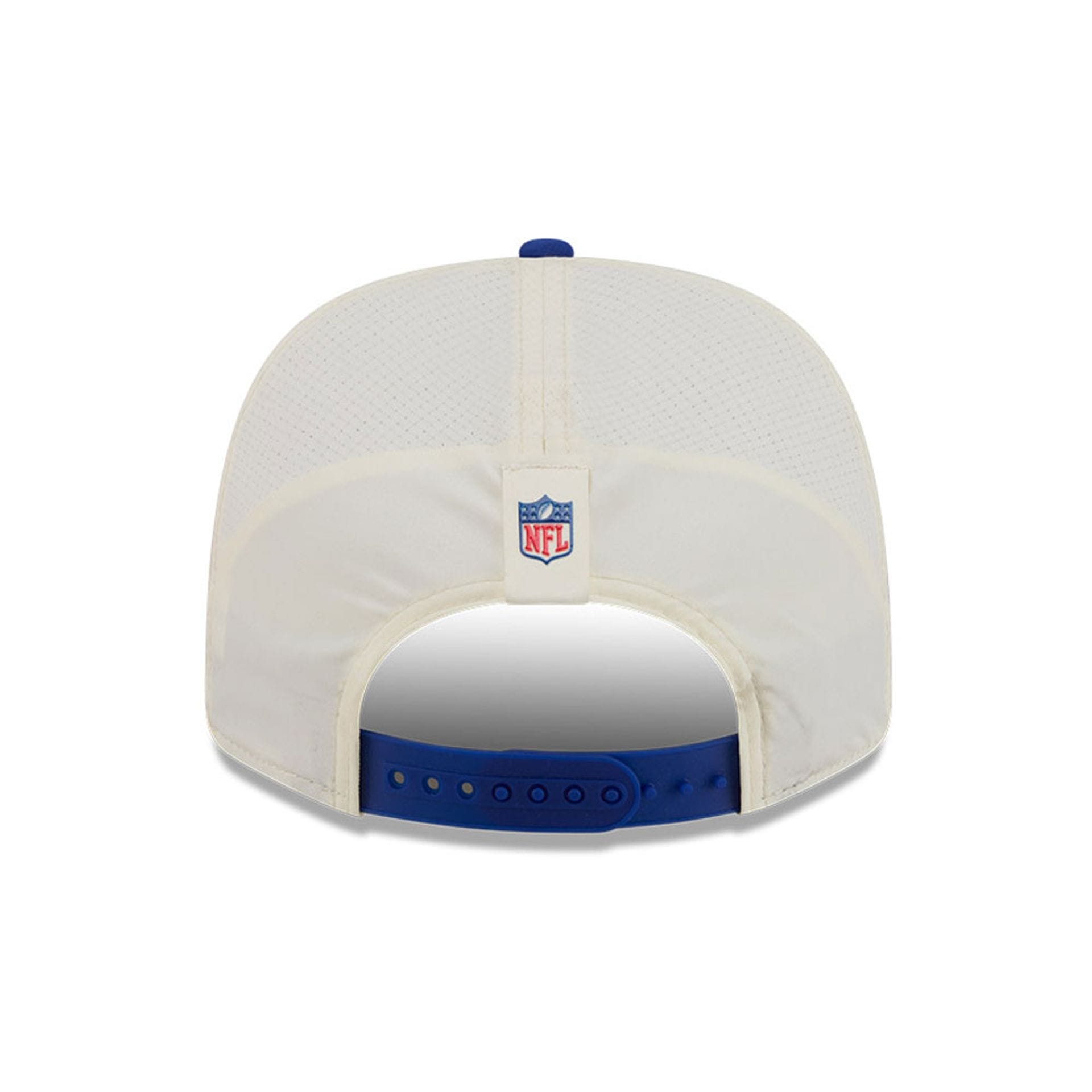 Pictured is this NFL Training 2026 New York Giants 9SEVENTY Stretch Snap cap in white. 6