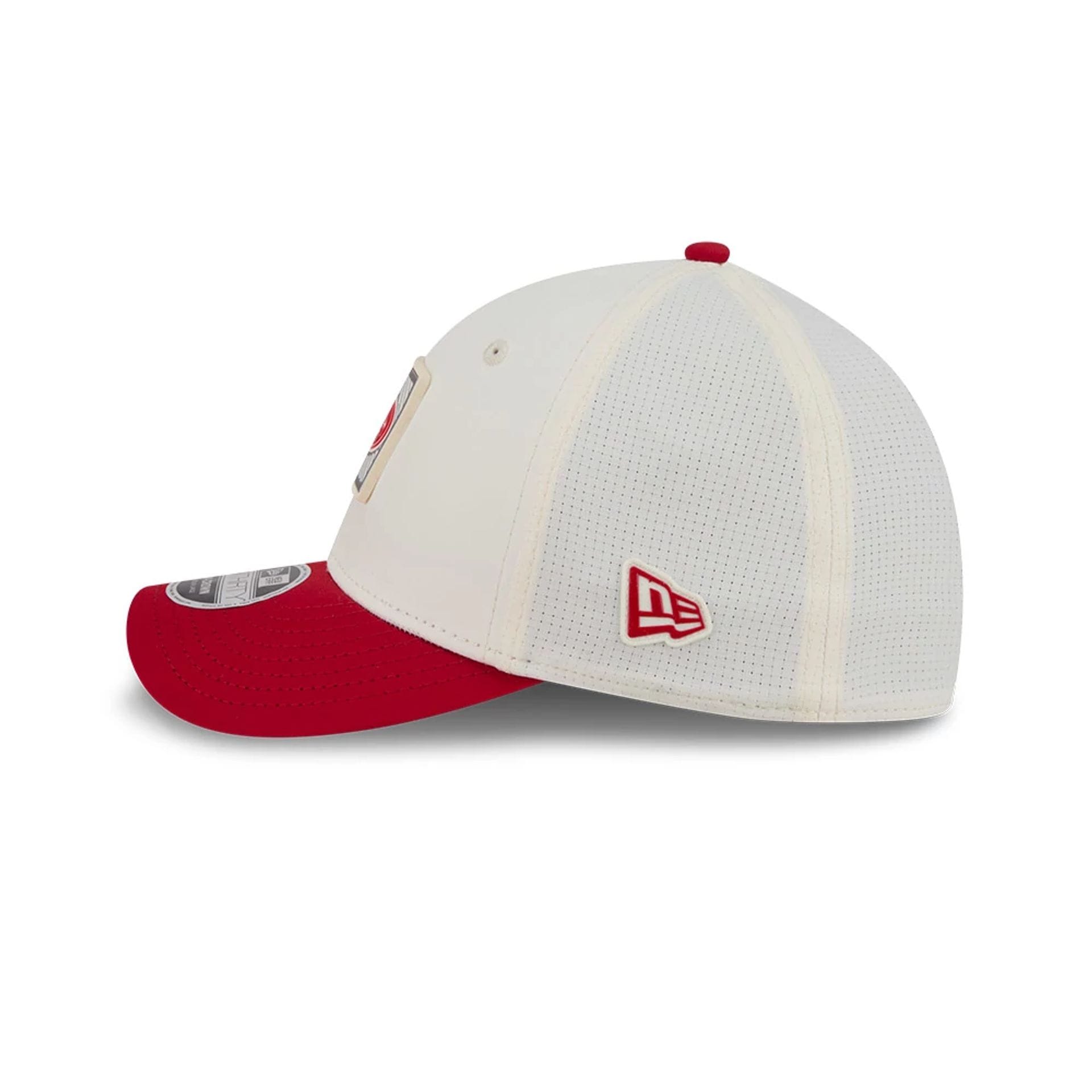 Pictured is this NFL Training 2026 San Francisco 49ers 39THIRTY M-Crown Stretch Fit cap in white. 5