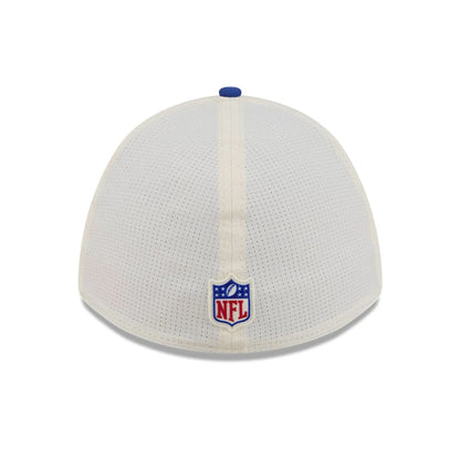 Pictured is this NFL Training 2026 New York Giants 39THIRTY M-Crown Stretch Fit cap in white. 6