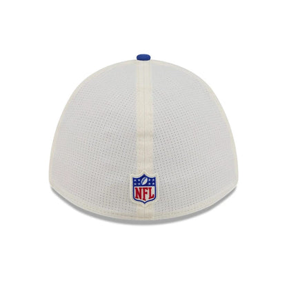 Pictured is this NFL Training 2026 New York Giants 39THIRTY M-Crown Stretch Fit cap in white. 6