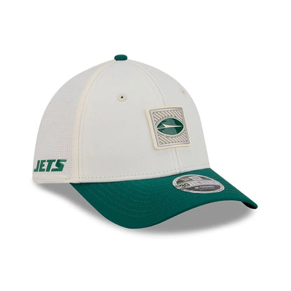 Pictured is this NFL Training 2026 New York Jets 39THIRTY M-Crown Stretch Fit cap in white. 1