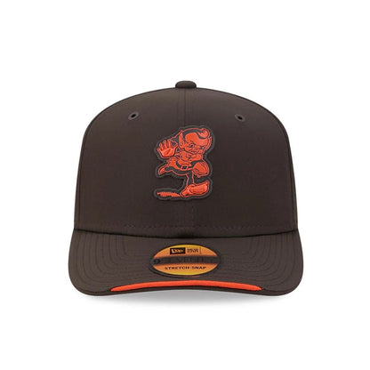 Pictured is this NFL Sideline 2026 Cleveland Browns 9SEVENTY Stretch Snap cap in dark brown. 2