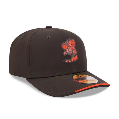 Pictured is this NFL Sideline 2026 Cleveland Browns 9SEVENTY Stretch Snap cap in dark brown. 3