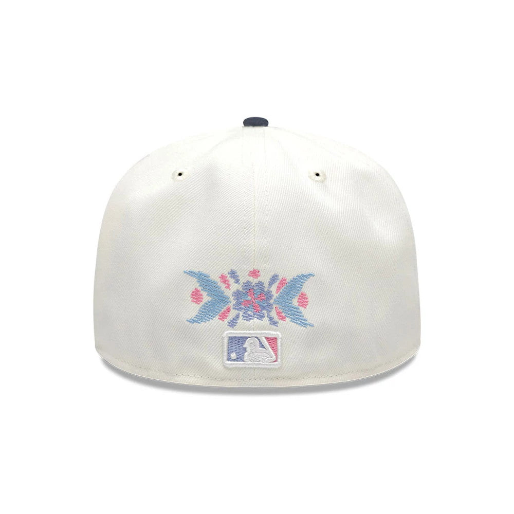 Pictured is this MLB Day Of The Dead New York Yankees 59FIFTY Fitted cap in light beige & dark blue. 4