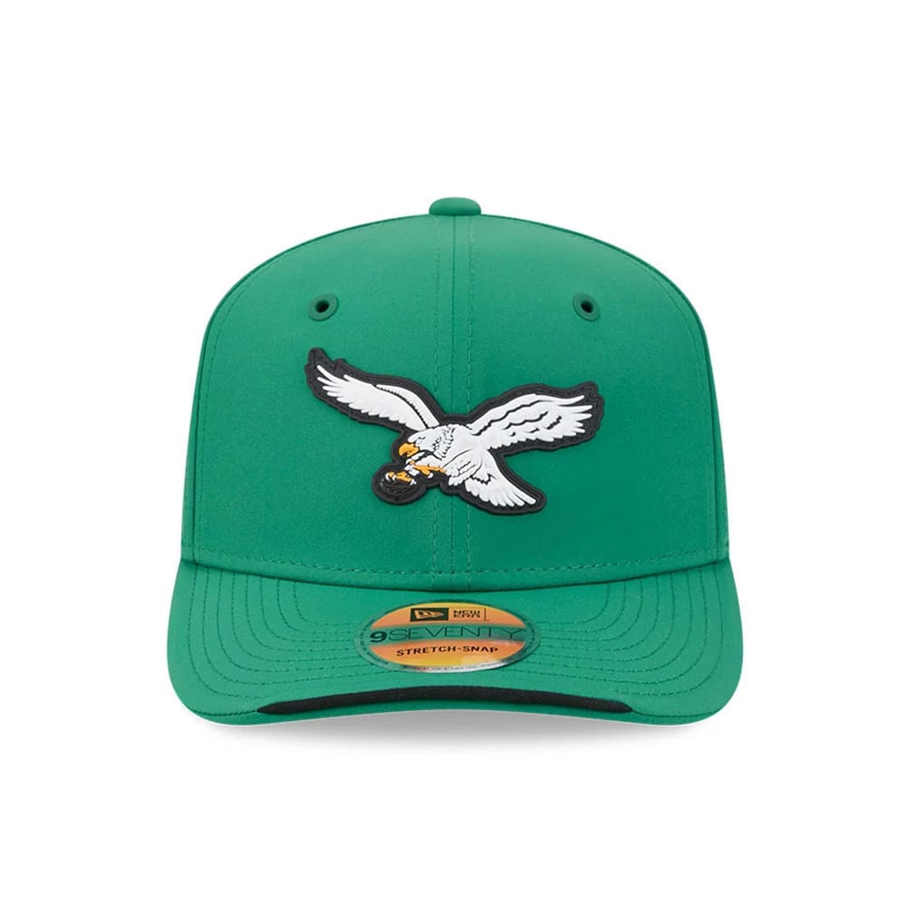 Pictured is this NFL Sideline 2026 Philadelphia Eagles 9SEVENTY Stretch Snap cap in Green. 2