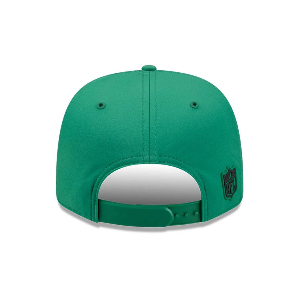 Pictured is this NFL Sideline 2026 Philadelphia Eagles 9SEVENTY Stretch Snap cap in Green. 7