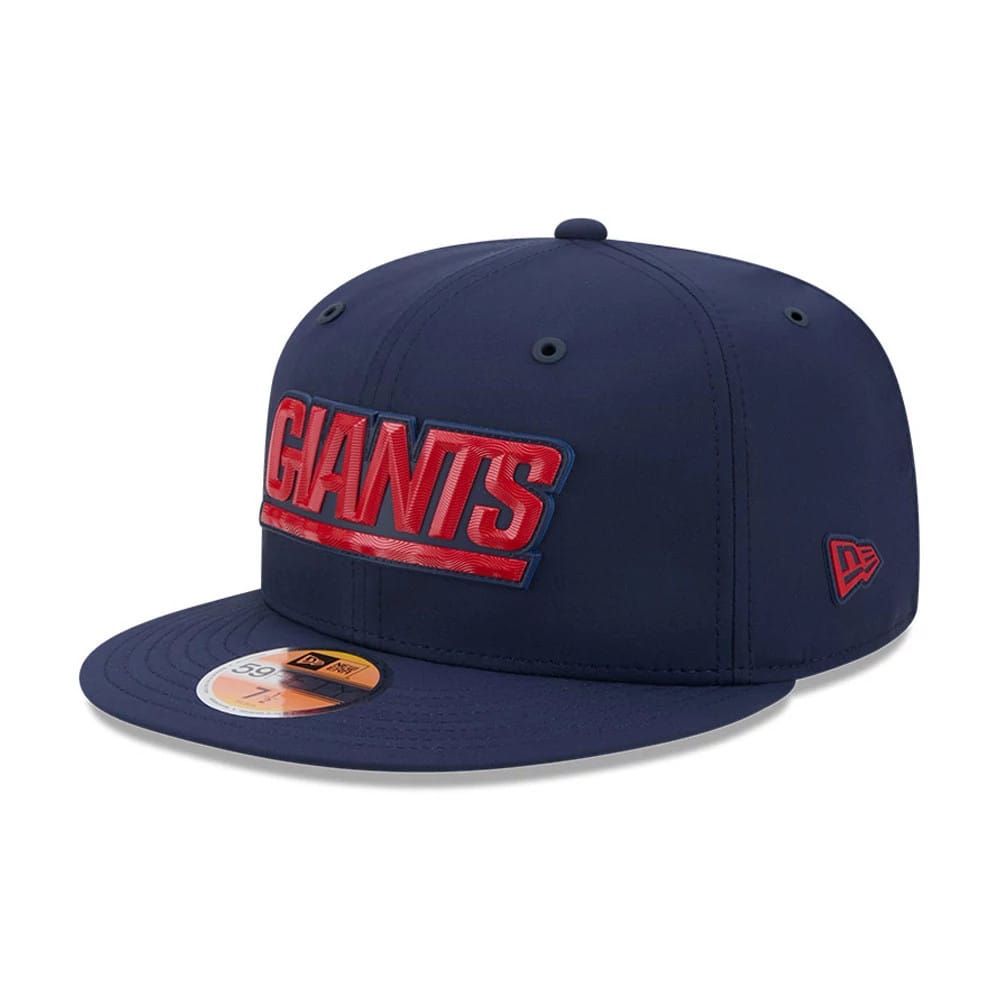Pictured is this NFL Sideline 2026 New York Giants 59FIFTY Fitted cap in dark blue. 1
