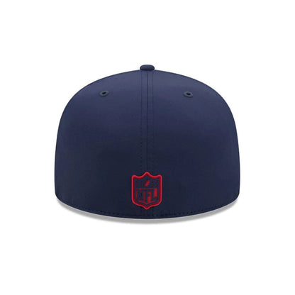 Pictured is this NFL Sideline 2026 New York Giants 59FIFTY Fitted cap in dark blue. 4