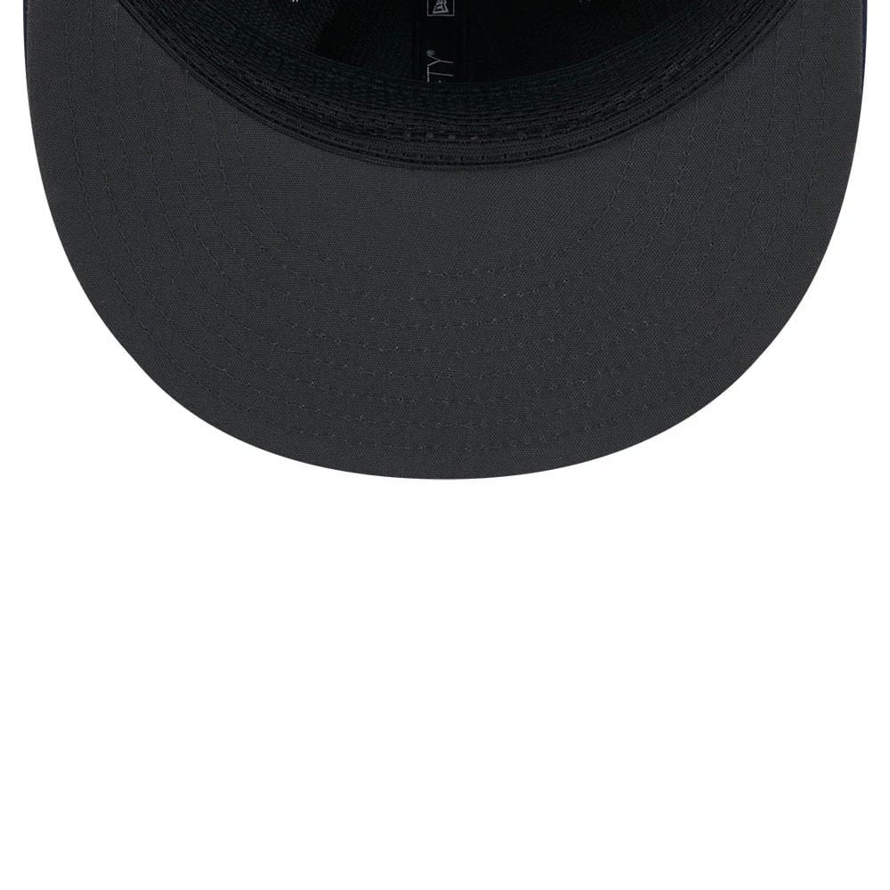 Pictured is this NFL Sideline 2026 New York Giants 59FIFTY Fitted cap in dark blue. 7