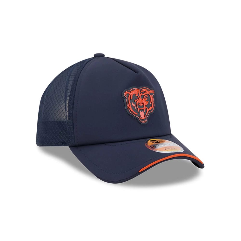 Pictured is this NFL Sideline 2026 Chicago Bears 9FORTY Apex cap in navy. 3