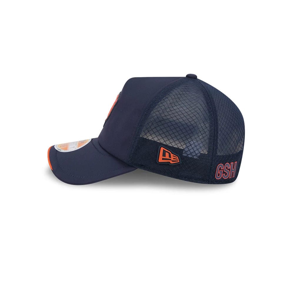 Pictured is this NFL Sideline 2026 Chicago Bears 9FORTY Apex cap in navy. 5