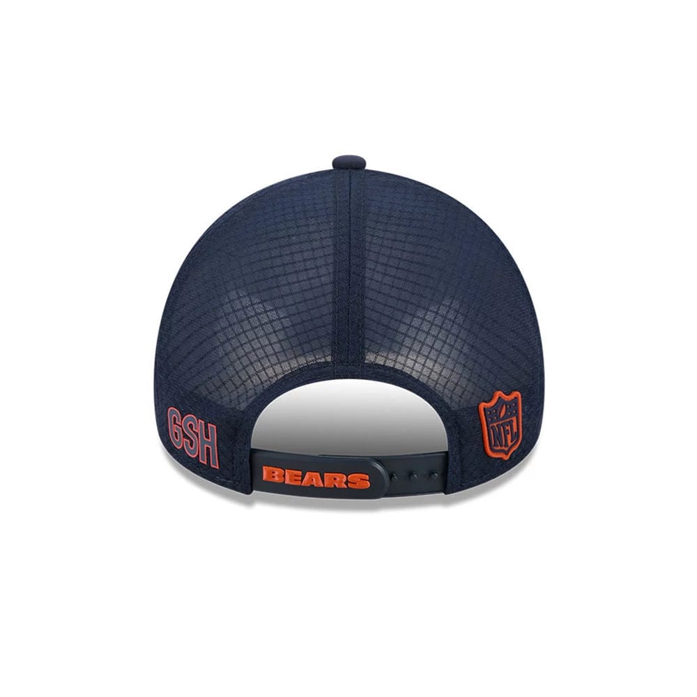 Pictured is this NFL Sideline 2026 Chicago Bears 9FORTY Apex cap in navy. 4