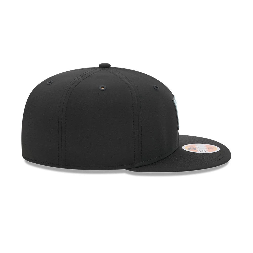 Pictured is this NFL Sideline 2026 Las Vegas Raiders 59FIFTY Fitted cap in Black. 9
