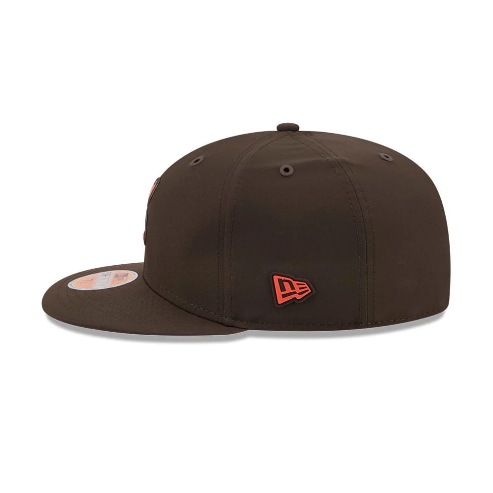 Pictured is this NFL Sideline 2026 Cleveland Browns 59FIFTY Fitted cap in dark brown. 2