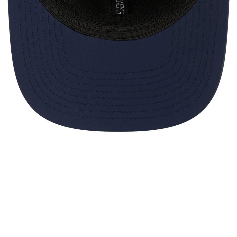 Pictured is this NFL Sideline 2026 Green Bay Packers 9SEVENTY Stretch Snap cap in dark blue. 7