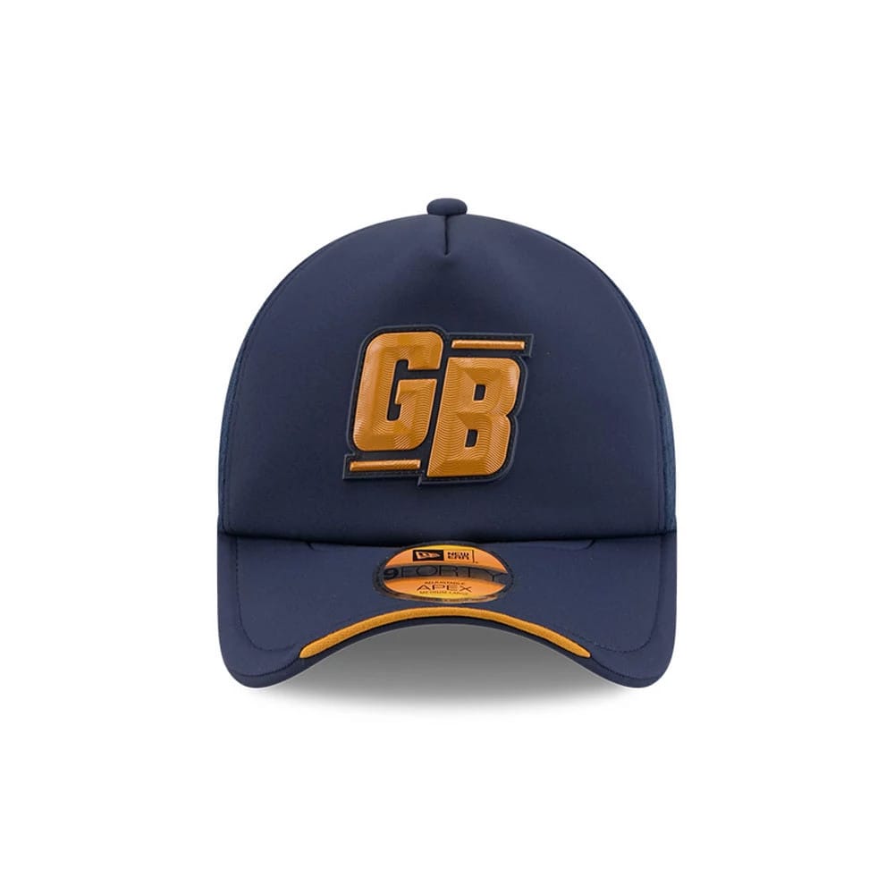 Pictured is this NFL Sideline 2026 Green Bay Packers 9FORTY Apex cap in dark blue. 2