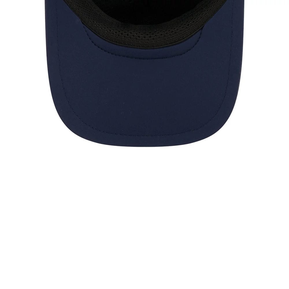 Pictured is this NFL Sideline 2026 Green Bay Packers 9FORTY Apex cap in dark blue. 7