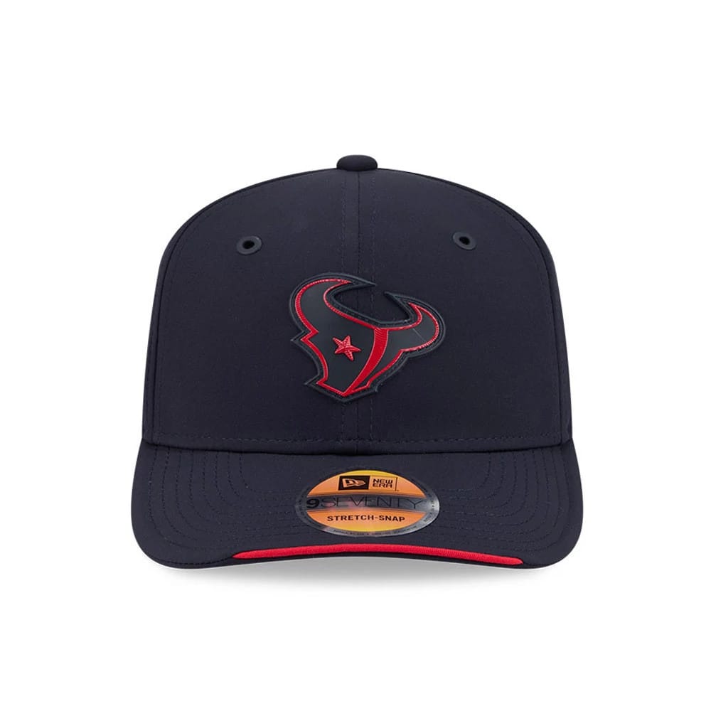Pictured is this NFL Sideline 2026 Houston Texans 9SEVENTY Stretch Snap cap in navy. 2