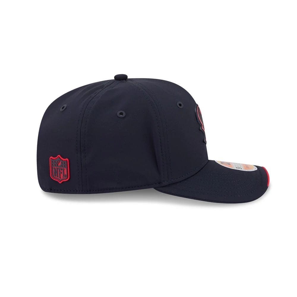 Pictured is this NFL Sideline 2026 Houston Texans 9SEVENTY Stretch Snap cap in navy. 6