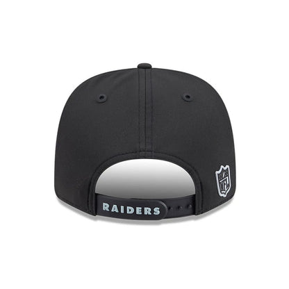 Pictured is this NFL Sideline 2026 Las Vegas Raiders 9SEVENTY Stretch Snap cap in Black. 5