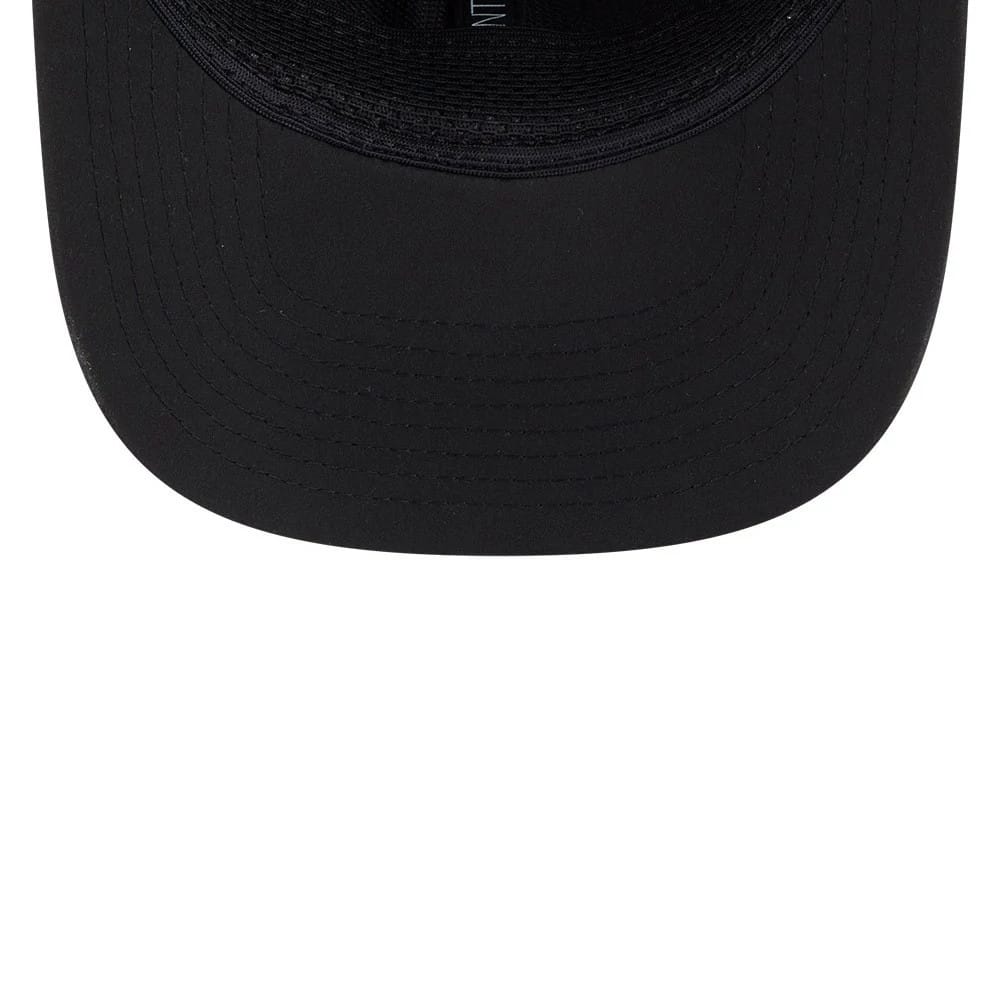 Pictured is this NFL Sideline 2026 Las Vegas Raiders 9SEVENTY Stretch Snap cap in Black. 7