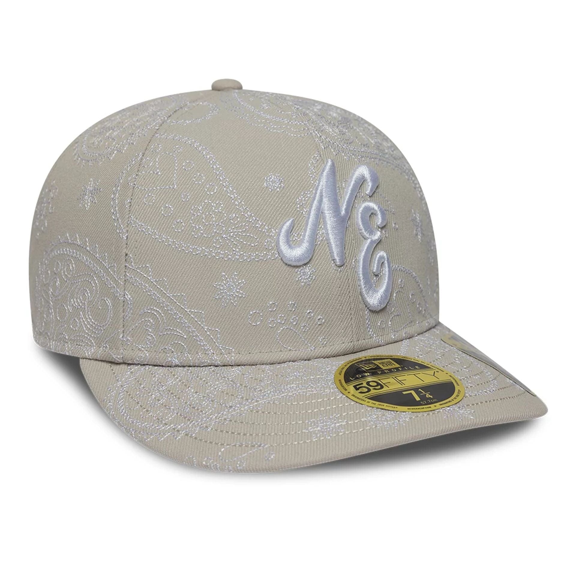 Pictured is this New Era All Over Paisley Low Profile 59FIFTY Fitted cap in Cream. 3