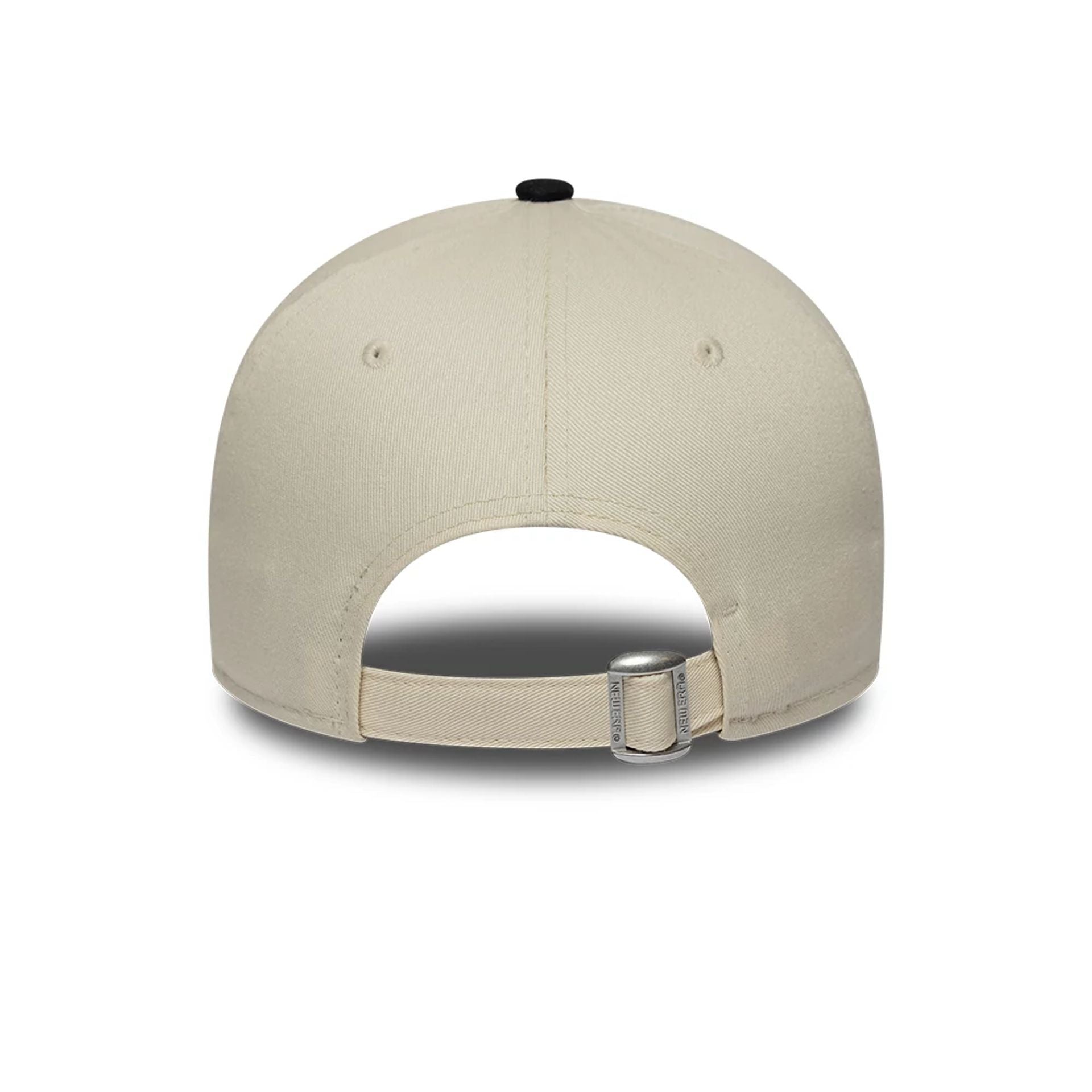 Pictured is this MLB Paisley Chicago White Sox 9FORTY E-Frame cap in black. 6