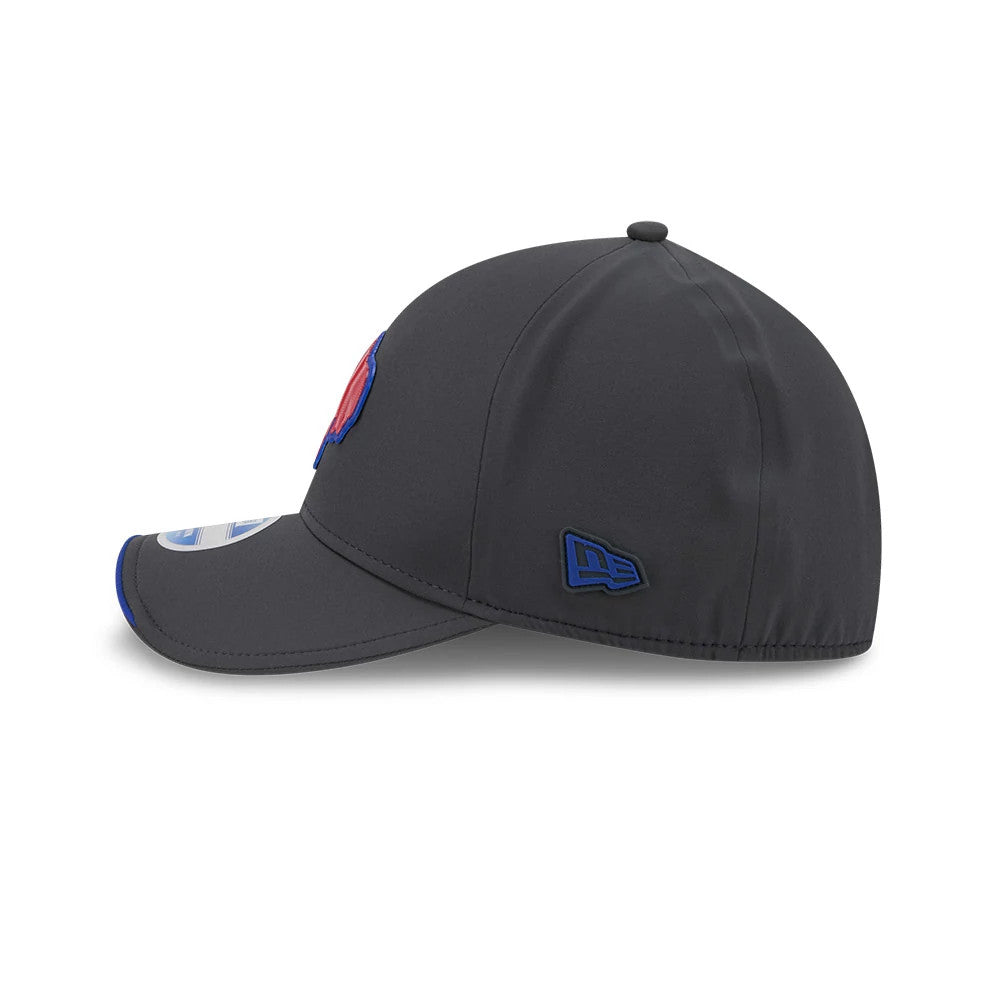 Buffalo Bills NFL Sideline 2026 Charcoal New Era 39THIRTY M-Crown Stretch Fit Cap, side view featuring a blue embroidered New Era flag logo on the left side, a curved visor with a size sticker, and a structured charcoal crown.