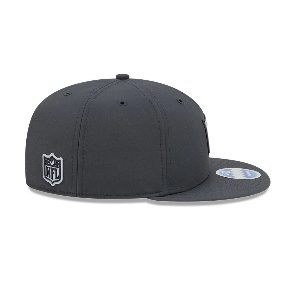 Pictured is this NFL Sideline 2026 Las Vegas Raiders 9FIFTY Snapback cap in charcoal. 5