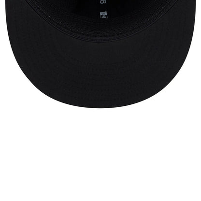 Pictured is this NFL Sideline 2026 Las Vegas Raiders 9FIFTY Snapback cap in charcoal. 2