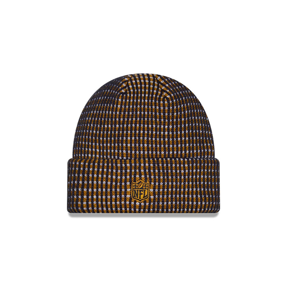 New Era Green Bay Packers NFL Sideline 2026 Dark Blue Cuff Knit Beanie Hat, front view showing the dark blue and gold check pattern with an embroidered gold NFL shield logo on the folded cuff, crafted with a cosy ribbed texture.