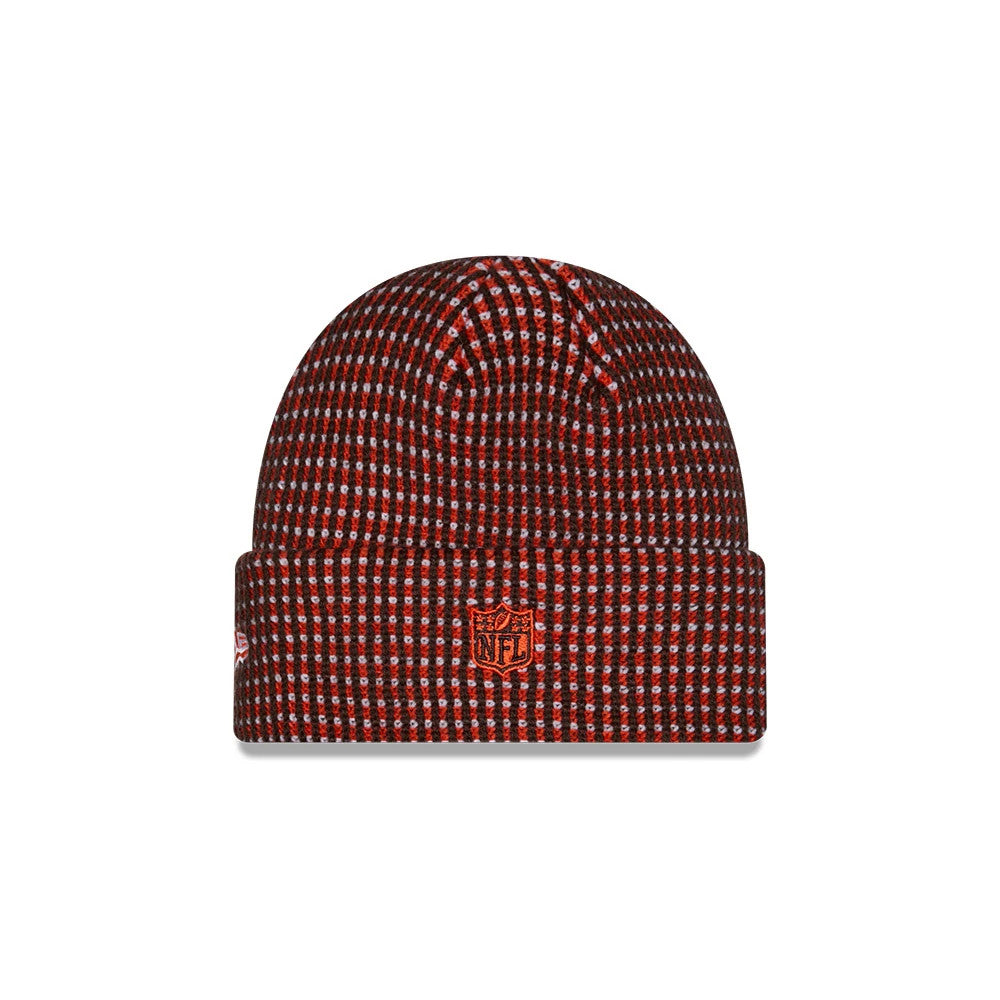 New Era Cleveland Browns NFL Sideline 2026 Dark Brown Cuff Knit Beanie Hat, front view showing an embroidered orange NFL shield logo on the fold-over cuff, featuring a textured dark brown and orange knitted pattern throughout the beanie.