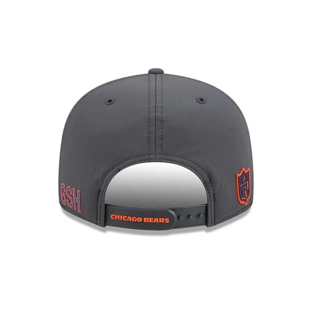 Pictured is this NFL Sideline 2026 Chicago Bears 9FIFTY Snapback cap in charcoal. 7
