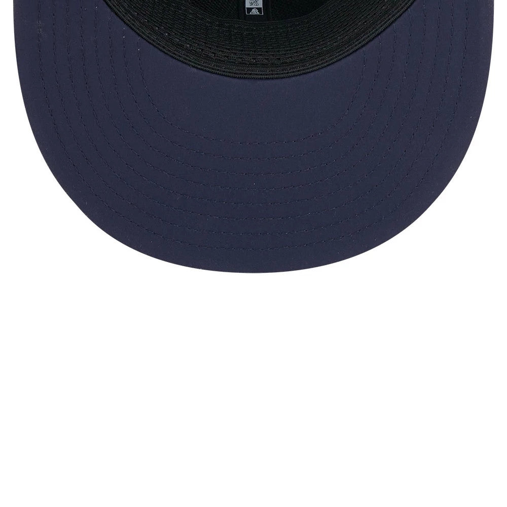 Pictured is this NFL Sideline 2026 Chicago Bears 9FIFTY Snapback cap in charcoal. 2