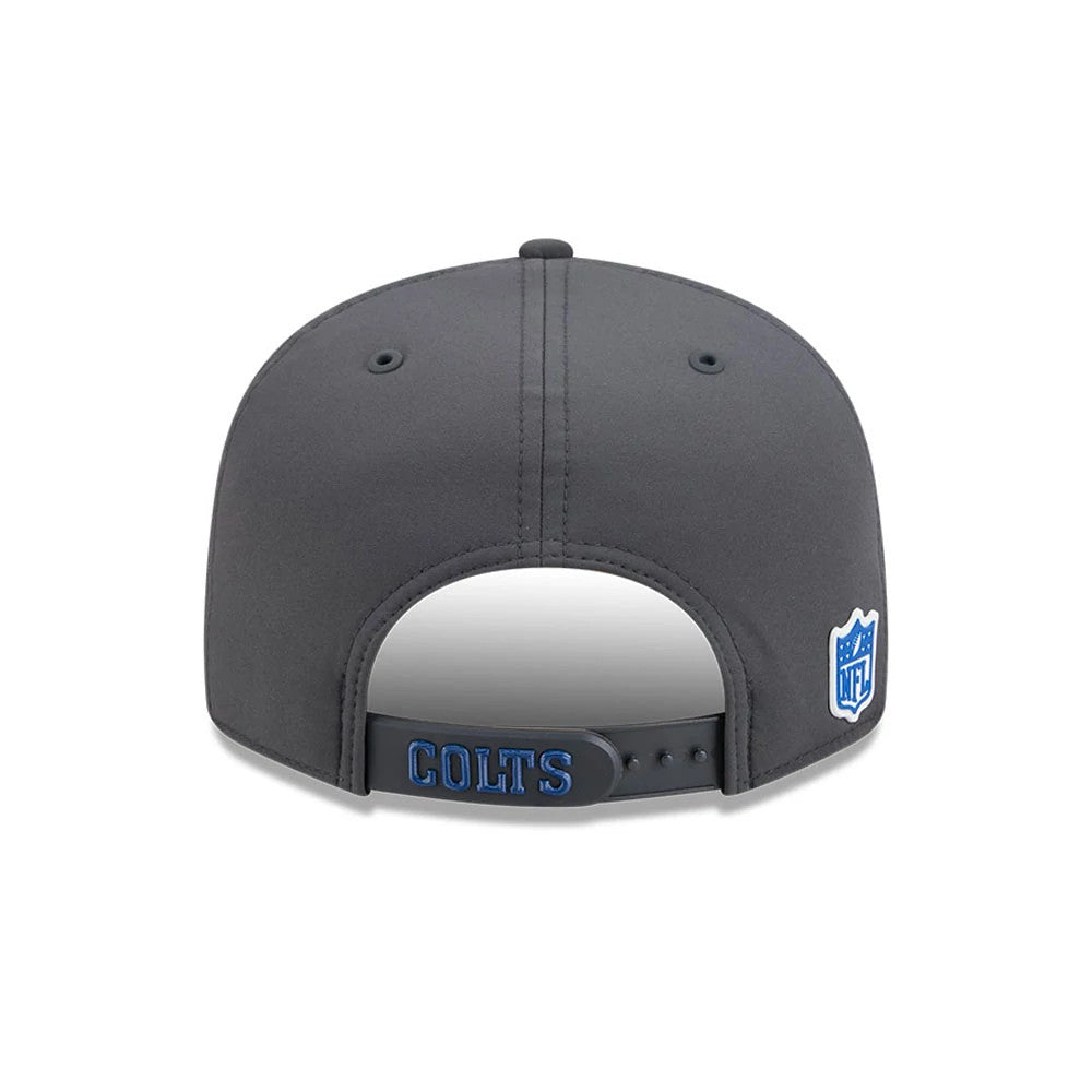 Pictured is this NFL Sideline 2026 Indianapolis Colts 9FIFTY Snapback cap in charcoal. 5