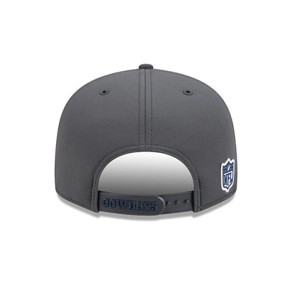 Pictured is this NFL Sideline 2026 Dallas Cowboys 9FIFTY Snapback cap in charcoal. 6