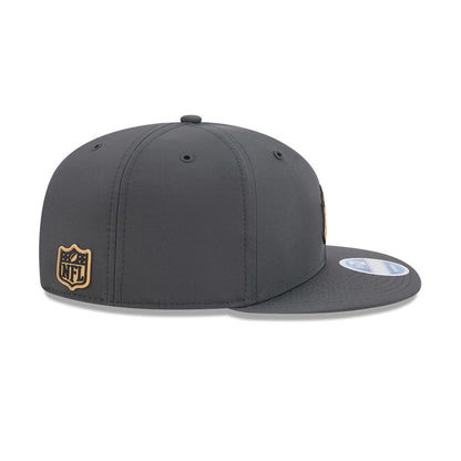 Pictured is this NFL Sideline 2026 New Orleans Saints 9FIFTY Snapback cap in charcoal. 6