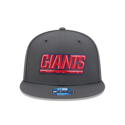 Pictured is this NFL Sideline 2026 New York Giants 9FIFTY Snapback cap in charcoal. 3