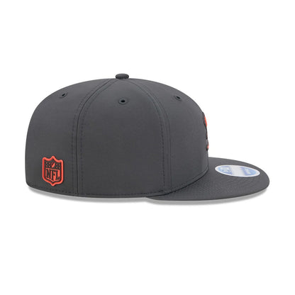 Pictured is this NFL Sideline 2026 Cleveland Browns 9FIFTY Snapback cap in charcoal. 7