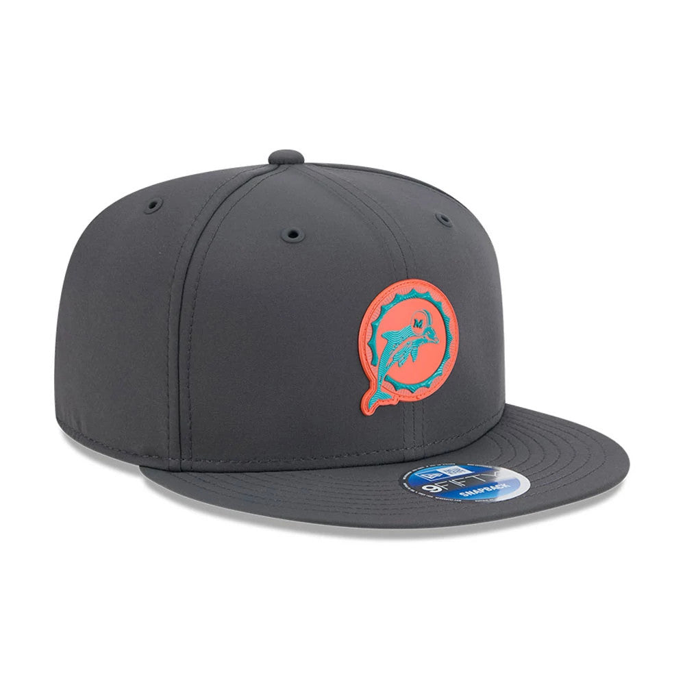 Pictured is this NFL Sideline 2026 Miami Dolphins 9FIFTY Snapback cap in charcoal. 4